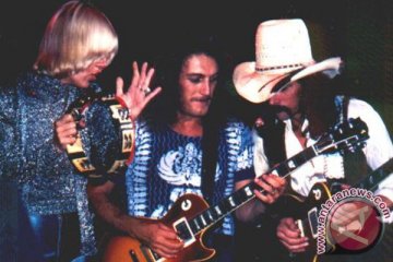 Mantan gitaris The Allman Brothers meninggal