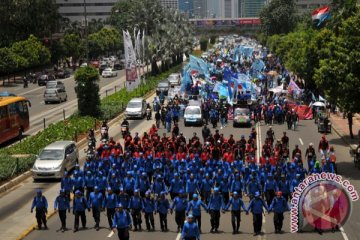 Jalur transjakarta steril dari unjuk rasa buruh