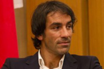 Robert Pires tinggalkan sekolah demi sepak bola