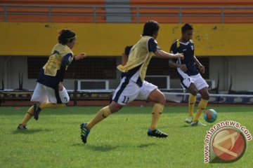 Coba Lapangan