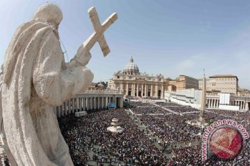 Kepala komunikasi Vatikan mundur tersandung skandal "lettergate"