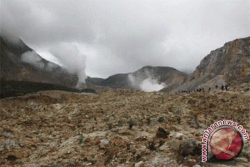 Kegempaan Papandayan meningkat setelah Kelud meletus