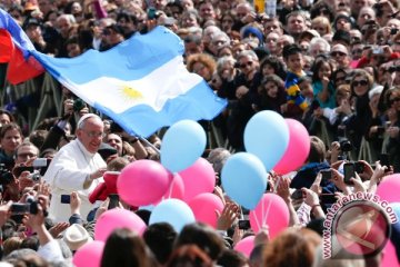 Argentina beri jersey kepada Paus Fransiskus