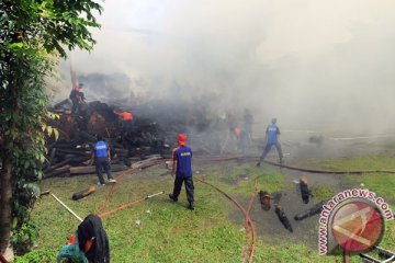 Sekolah Polisi Negara di Pekanbaru terbakar