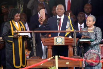 Presiden Kenya pecat lima menteri terlibat korupsi