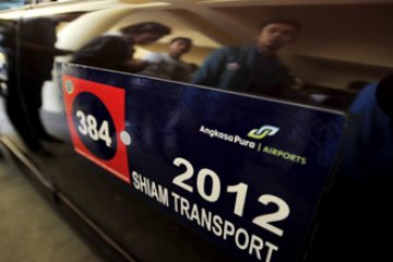 DEMO SUPIR TAXI BANDARA