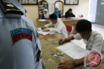 Dua pelajar ikuti UN di Lapas Kediri