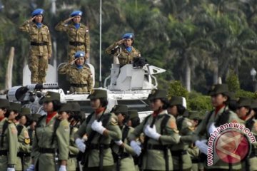 Tiga personel Korps Wanita TNI AD dilatih jadi penerbang