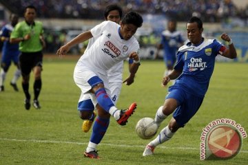 Persib kalahkan Arema 1-0