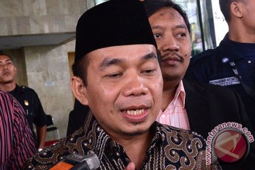 Legislator ini ingin hak interpelasi BBM tetap jalan