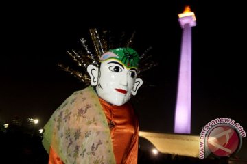 Ahok lepas iring-iringan pawai Jakarnaval 2014