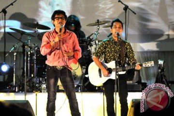 Aksi Band JavaJive
