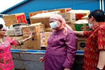 Kosmetika Hasil Razia/Foto Joko Sulistyo