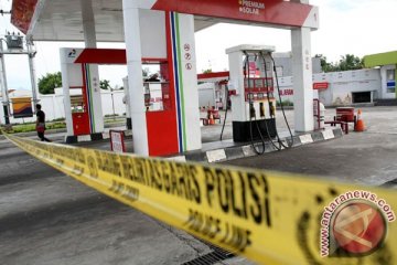 Warga Padang khawatir pasokan BBM habis di SPBU
