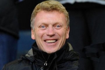 David Moyes sudah bisa tersenyum lagi