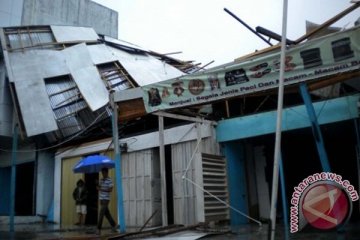 Angin puting beliung terjang Denpasar