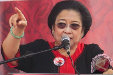 Megawati ingatkan masyarakat Jawa Timur hindari politik uang