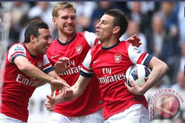 Klasemen Liga Inggris, Arsenal juara paruh musim