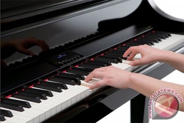 Pianis asal Prancis sajikan piano empat tangan