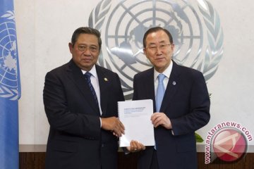 Presiden SBY serahkan laporan "The New Global Partnership"