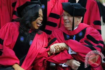 Oprah Winfrey selebriti paling berpengaruh