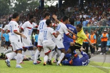 TERLIBAT KERIBUTAN