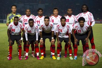 Persipura Jayapura  kalahkan Persebaya Surabaya 2-1