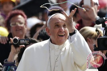 Paus kecam kekerasan terhadap umat Kristiani