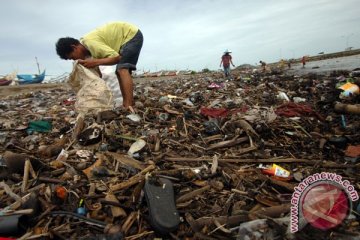Padang gencarkan sosialisasi pengurangan sampah plastik