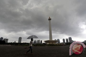 Sebagian Jakarta hujan ringan malam ini