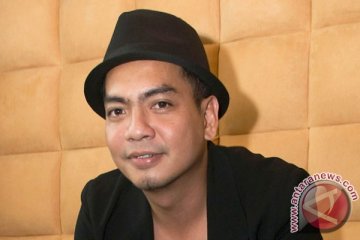 Indra Birowo merambah dunia musik