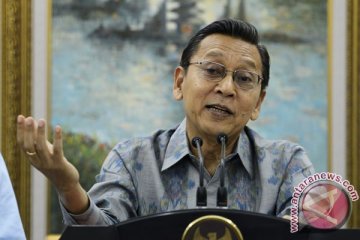 Boediono berpantun di `negeri pantun`