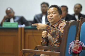 Soetrisno Bachir jelaskan pembelian tanah Wawan