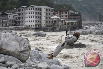 Korban jiwa akibat banjir di Kamboja naik jadi 13