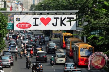 Ahok minta taman sepanjang jalan Hayam Wuruk bersih