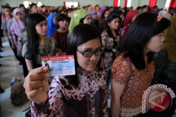 Disnakertrans Sukabumi berangkatkan ratusan TKI