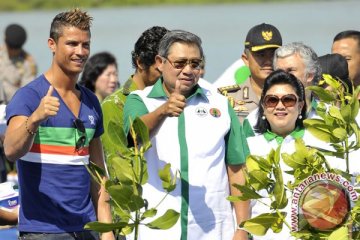 Ibu Ani Yudhoyono gelar Instameet perdana