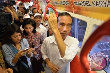Jokowi: Jakarta butuh banyak moda transportasi massal
