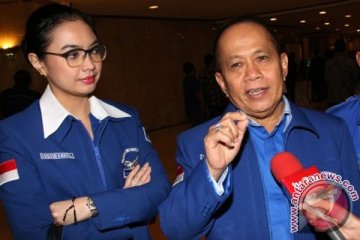 Anggota komite konvensi Demokrat ditambah