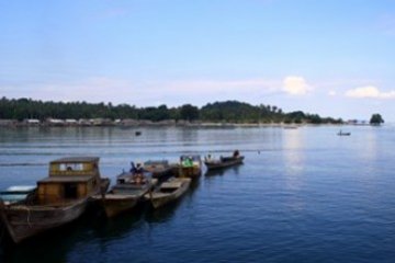 Aktifitas Dermaga Benan/Foto Joko Sulistyo