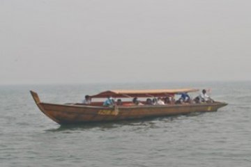 Laut Berkabut/Evy R. Syamsir 