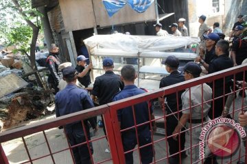 Penertiban bangunan liar