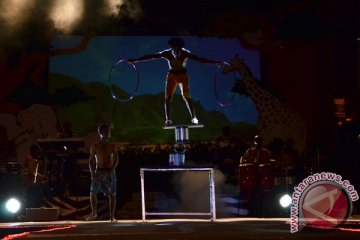 CIRCUS MOTHER AFRICA