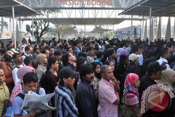 Kebingungan masih terjadi di antara penumpang KRL