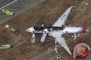 Pesawat Boeing 777 jatuh di Bandara San Fransisco