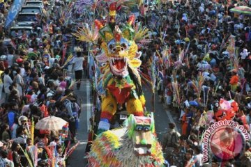 Indonesia layak disebut negeri 1.000 karnaval