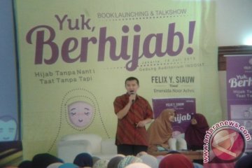 Felix Siauw rilis buku "Yuk, Berhijab!"