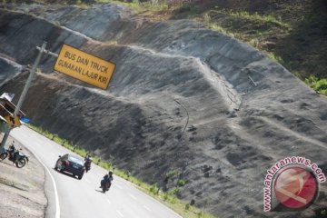 Arus milir kendaraan lingkar Nagreg ramai