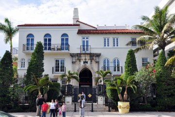 Bekas rumah Gianni Versace di Miami akan dilelang