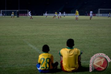 Fans harap timnas beri perlawanan